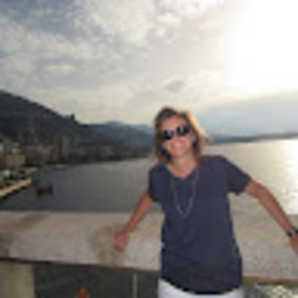 Meet your Posher, Alyson